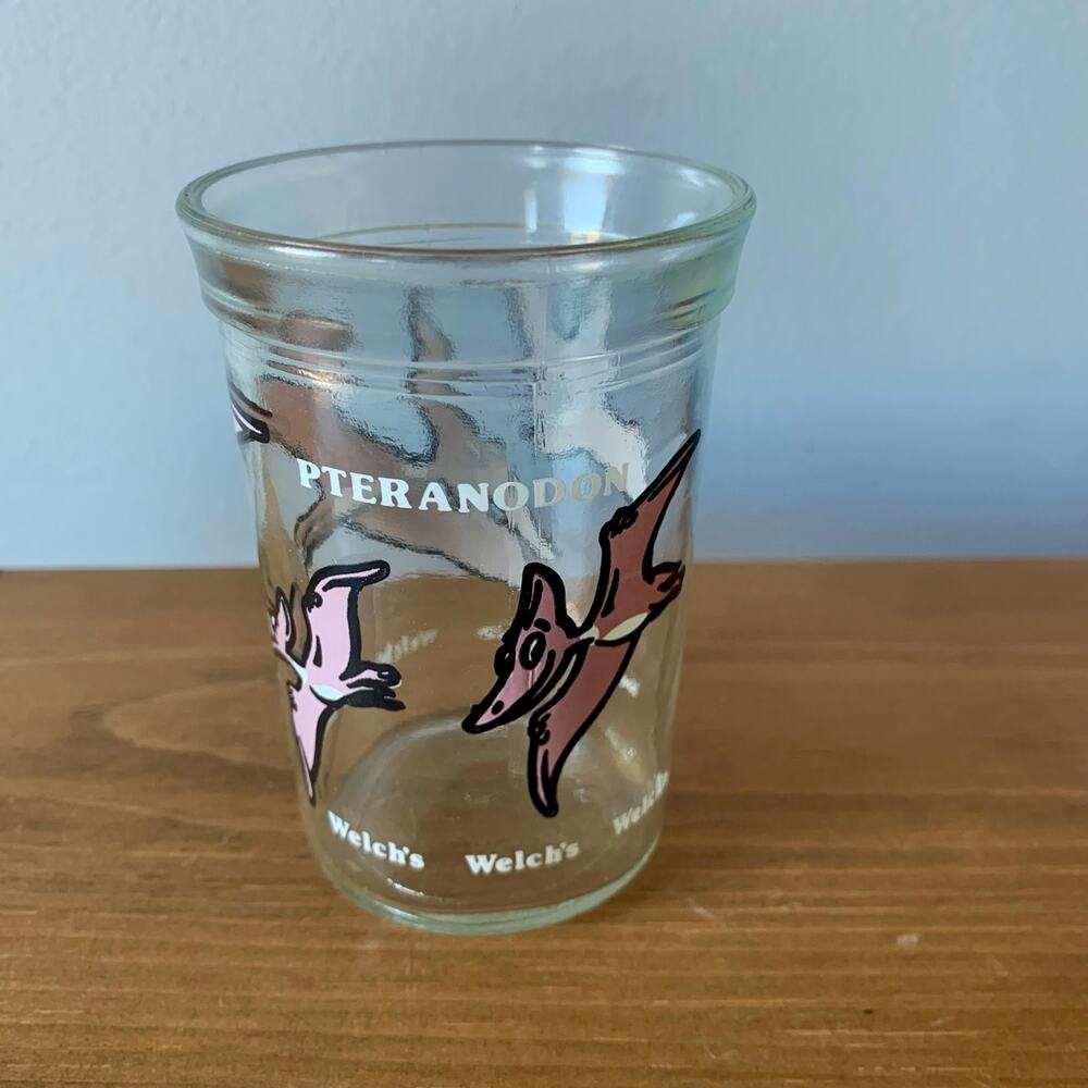 Welch’s 1988 Pterodactyl Glass Collectable Dinosaur Jelly Jar Vintage 8oz
